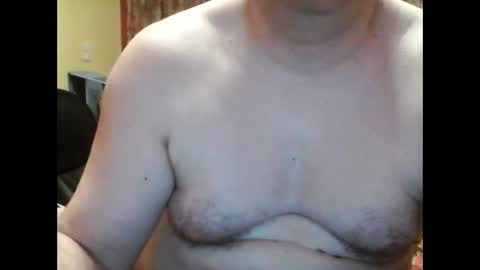 Snapshot of kevin803908 chatting on October 13, 7:36 pm kevin803908 online show from October 13, 7:36 pm