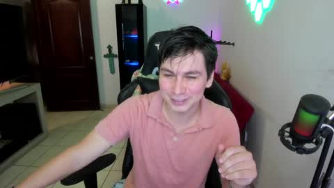 Kevin online show from April 14, 11:33 pm