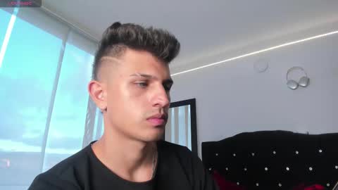 Kevin Ahs online show from October 24, 10:17 pm