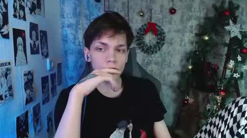 Kevin online show from December 19, 3:57 am