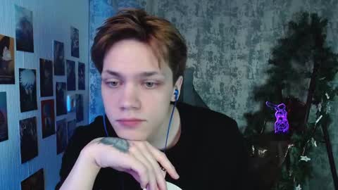 Kevin online show from February 1, 4:44 am