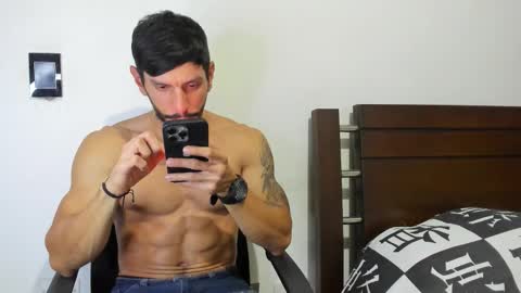 kevin_malone22 online show from February 12, 2:39 am