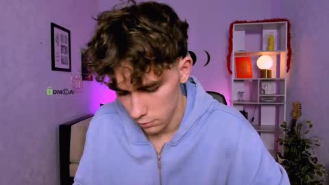 Snapshot of kevin_nix_ chatting on February 4, 1:17 pm kevin_nix_ online show from February 4, 1:17 pm