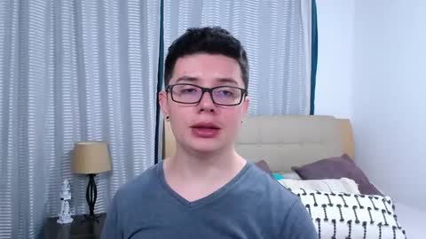 Kevin online show from April 8, 11:37 pm