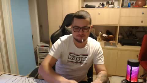 Kevinn online show from October 20, 5:02 pm