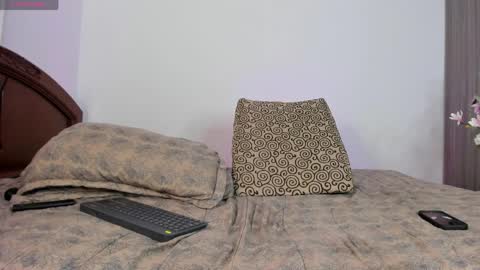 kevin and ottis online show from April 10, 1:44 am