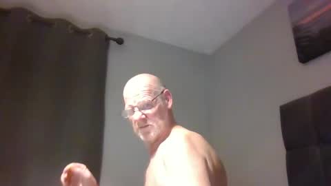 kevlooking4sez online show from December 31, 3:45 am