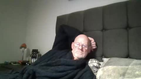 kevlooking4sez online show from September 27, 11:43 pm