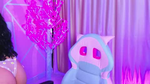 Keyla noa online show from November 19, 7:25 pm