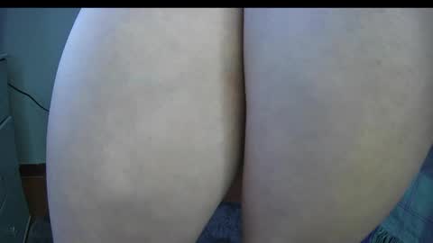 Snapshot of keylasmmith chatting on May 18, 1:39 pm Keyla online show from May 18, 1:39 pm