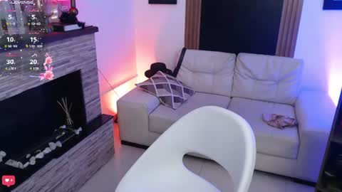Snapshot of keylathomson chatting on June 30, 10:27 am Keyla online show from June 30, 10:27 am