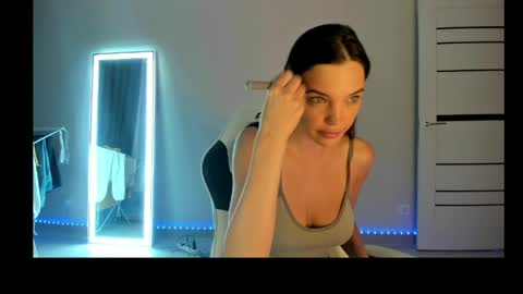 Snapshot of keyli_ink chatting on May 13, 8:01 am Keyli online show from May 13, 8:01 am