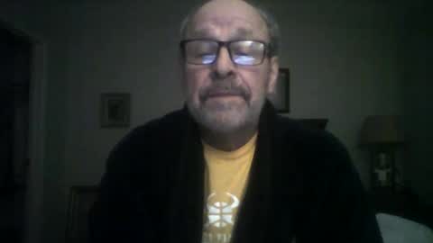 Snapshot of kfries chatting on December 23, 3:40 am Kent online show from December 23, 3:40 am