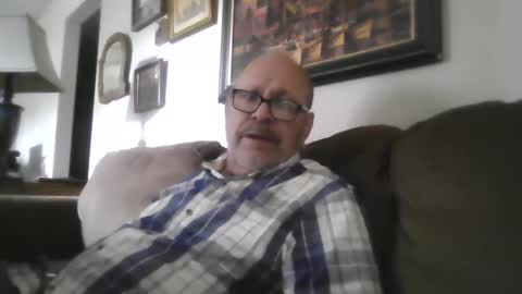Snapshot of kfries chatting on October 4, 7:56 pm Kent online show from October 4, 7:56 pm
