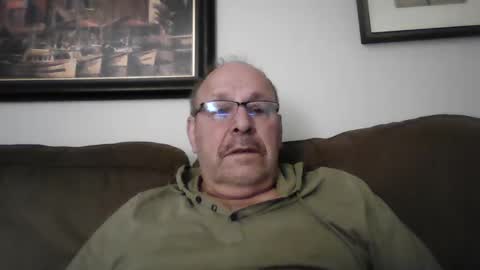Snapshot of kfries chatting on October 9, 12:14 pm Kent online show from October 9, 12:14 pm