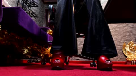 Snapshot of khaleesidomme chatting on December 19, 8:23 am Khaleesi online show from December 19, 8:23 am