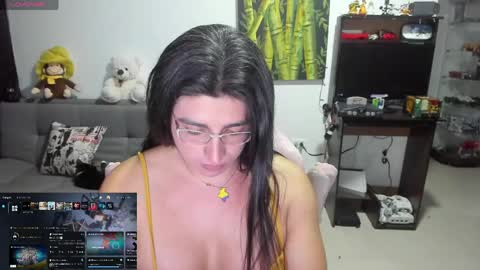 Khalifa Kasumi online show from April 9, 3:39 am