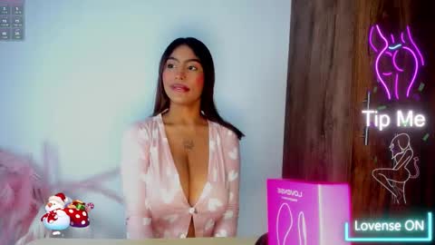 khate_smith online show from October 25, 1:40 pm