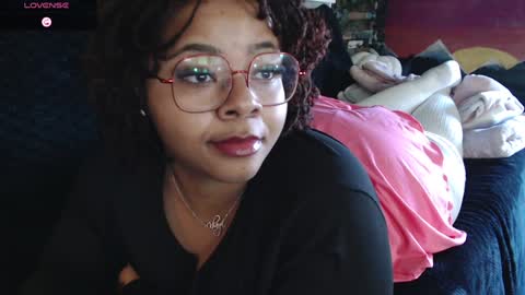 Snapshot of khayaparker chatting on December 20, 8:01 pm Khaya online show from December 20, 8:01 pm