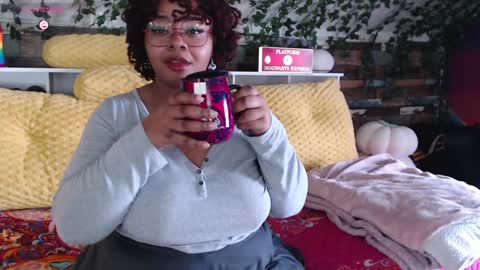 Snapshot of khayaparker chatting on January 31, 7:08 pm Khaya online show from January 31, 7:08 pm