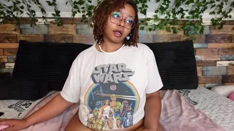 Snapshot of khayaparker chatting on October 6, 3:42 pm Khaya online show from October 6, 3:42 pm