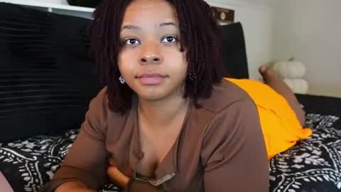 Snapshot of khayaparker chatting on October 27, 4:55 pm Khaya online show from October 27, 4:55 pm