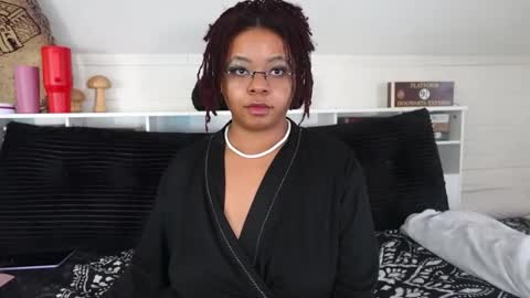 Khaya online show from December 21, 5:20 pm