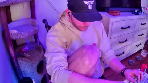 KevKev online show from April 7, 11:32 am