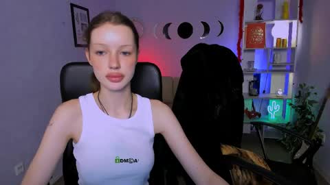 khloebeauty online show from April 11, 7:07 pm