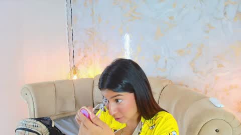 Khloe online show from April 7, 5:08 am