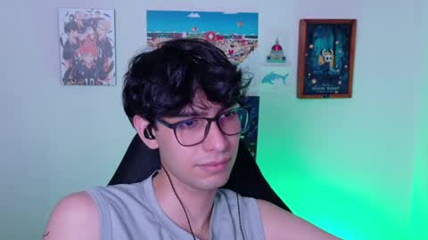 Snapshot of khozler_ chatting on May 17, 1:58 am khozler_ online show from May 17, 1:58 am