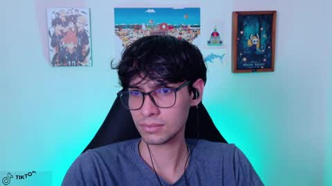 Snapshot of khozler_ chatting on May 26, 5:03 am khozler_ online show from May 26, 5:03 am