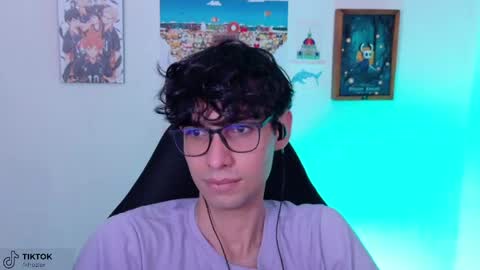 Snapshot of khozler_ chatting on May 27, 2:41 am khozler_ online show from May 27, 2:41 am