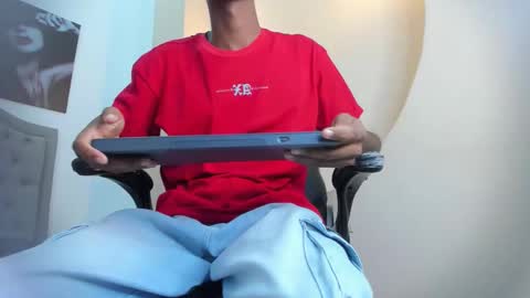 Kris Evans online show from December 20, 6:59 pm