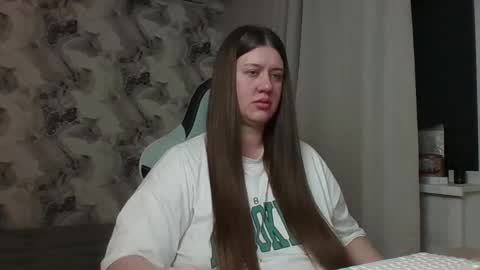 kianna_dior_ online show from February 18, 12:12 pm