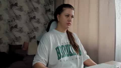 kianna_dior_ online show from April 15, 3:57 am