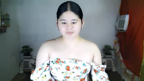 Your SweetGirl Ts online show from September 20, 5:52 am