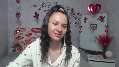 Snapshot of kiaracriegs chatting on February 14, 6:37 pm Kara online show from February 14, 6:37 pm