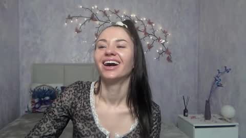 Snapshot of kiaracriegs chatting on February 17, 7:53 pm Kara online show from February 17, 7:53 pm