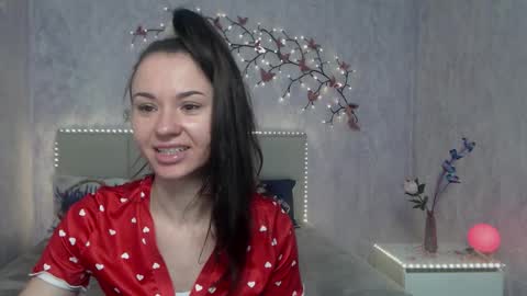 Snapshot of kiaracriegs chatting on February 23, 6:49 pm Kara online show from February 23, 6:49 pm