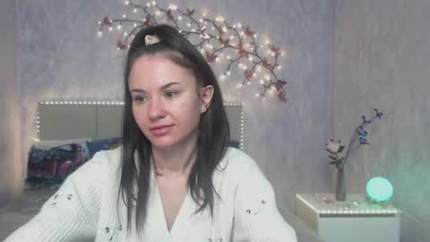 Snapshot of kiaracriegs chatting on March 2, 5:08 am Kara online show from March 2, 5:08 am