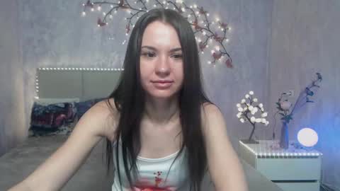 Snapshot of kiaracriegs chatting on March 6, 7:21 pm Kara online show from March 6, 7:21 pm
