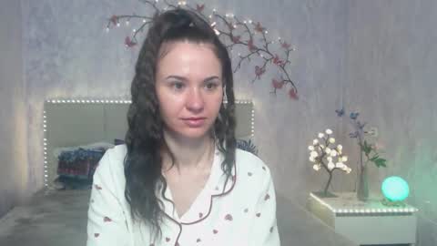 Snapshot of kiaracriegs chatting on March 25, 6:25 pm Kara online show from March 25, 6:25 pm