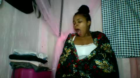 Snapshot of kiarah_69 chatting on June 10, 5:07 am kiarah 69 online show from June 10, 5:07 am