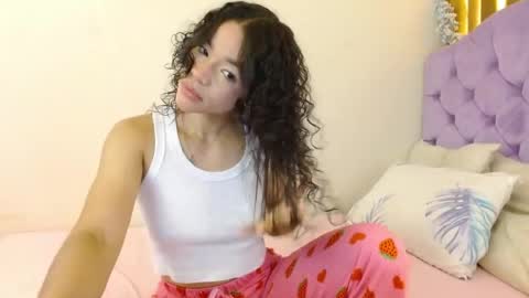 Kiara online show from April 19, 3:33 pm