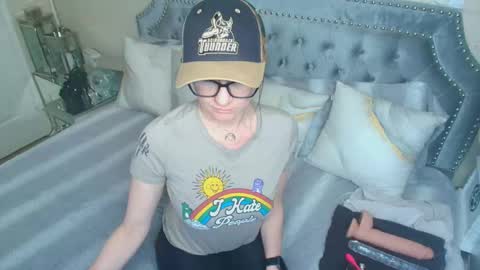 Snapshot of kiarose chatting on March 8, 3:10 am Kia Rose online show from March 8, 3:10 am