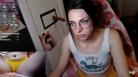 Kiersten online show from February 26, 4:28 pm