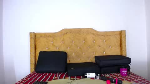 Snapshot of kihara_23 chatting on May 18, 8:03 pm kihara_23 online show from May 18, 8:03 pm