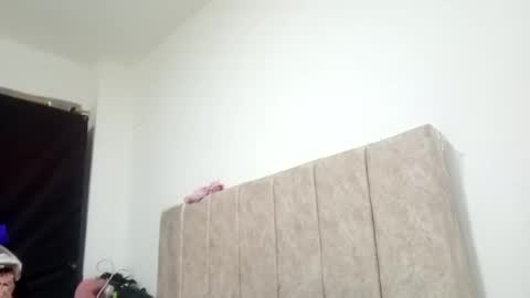 Snapshot of kikeortiz1808 chatting on February 20, 7:58 pm C e v o 1824 online show from February 20, 7:58 pm