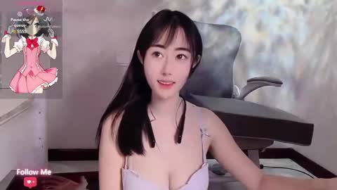 Snapshot of kiki_loveu chatting on December 23, 11:57 am kiki_loveu online show from December 23, 11:57 am
